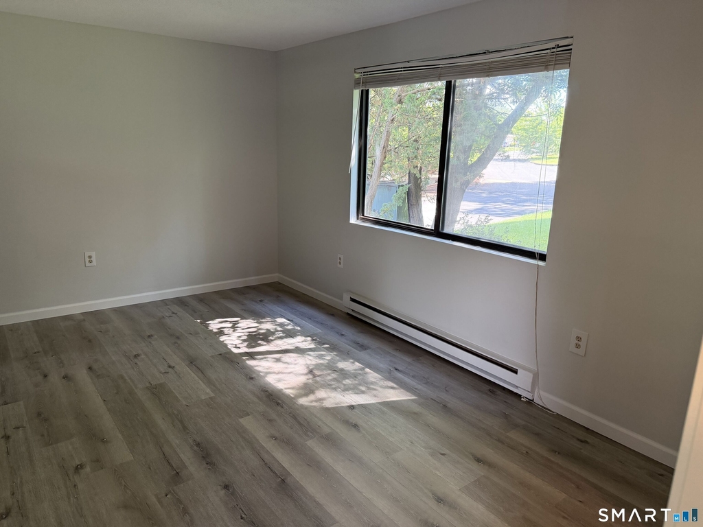 17 Farmington Avenue - Photo 12