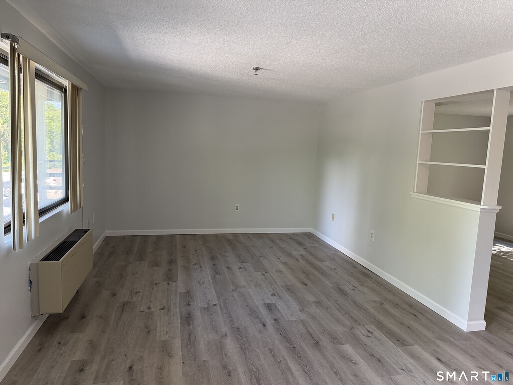 17 Farmington Avenue - Photo 2