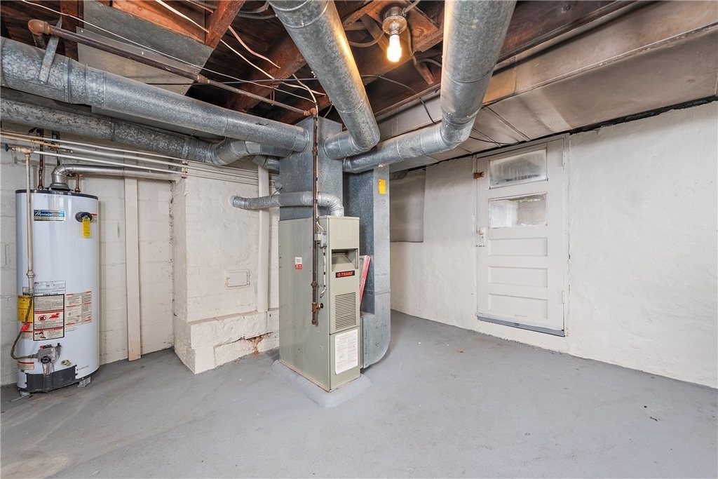 318 Sprott Way - Photo 32