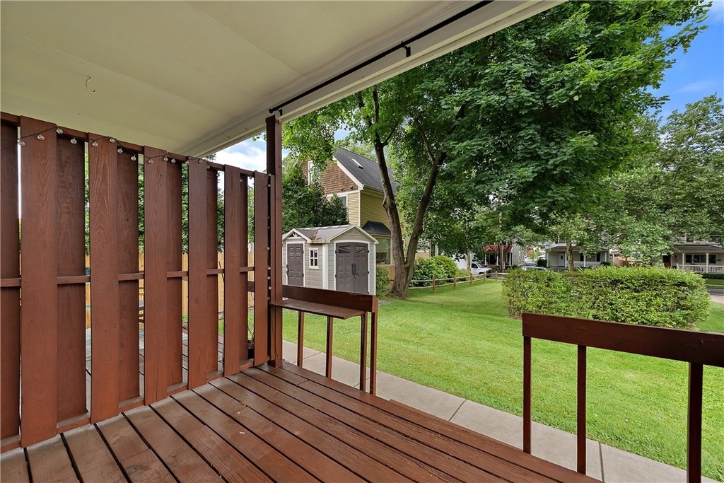 318 Sprott Way - Photo 10