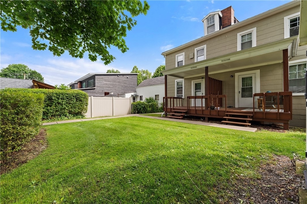 318 Sprott Way - Photo 7