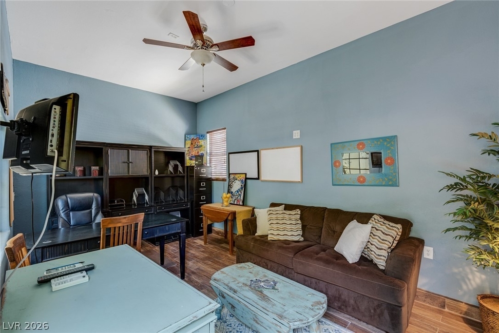 724 Pinnacle Heights Lane - Photo 5