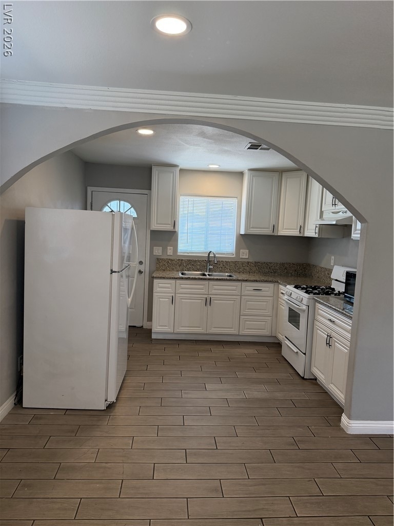 2820 S Sandhill Road - Photo 7