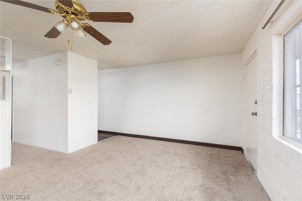 4600 University Center Drive - Photo 6