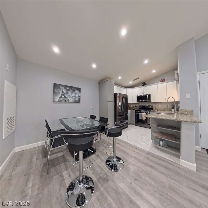 5415 W Harmon Avenue - Photo 0