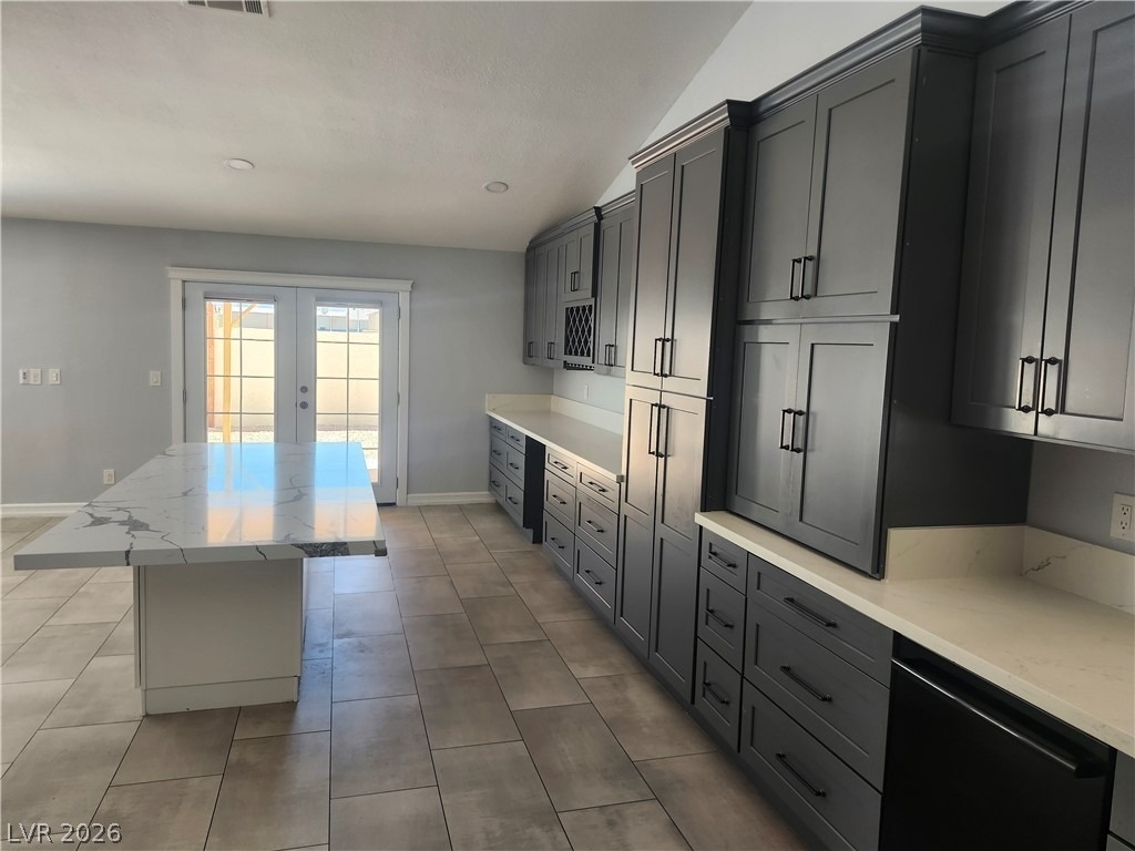6267 Elvido Avenue - Photo 12