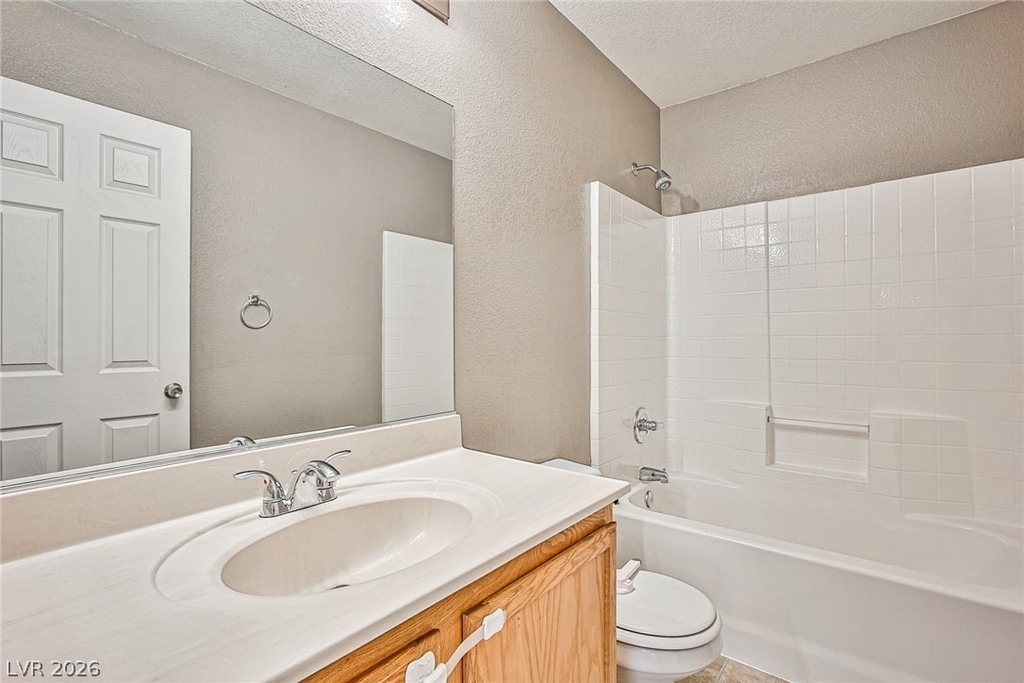 9911 Concho River Avenue - Photo 18