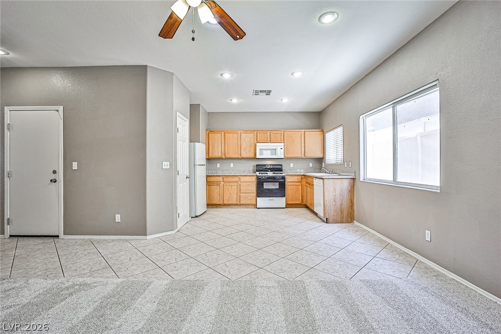 9911 Concho River Avenue - Photo 10