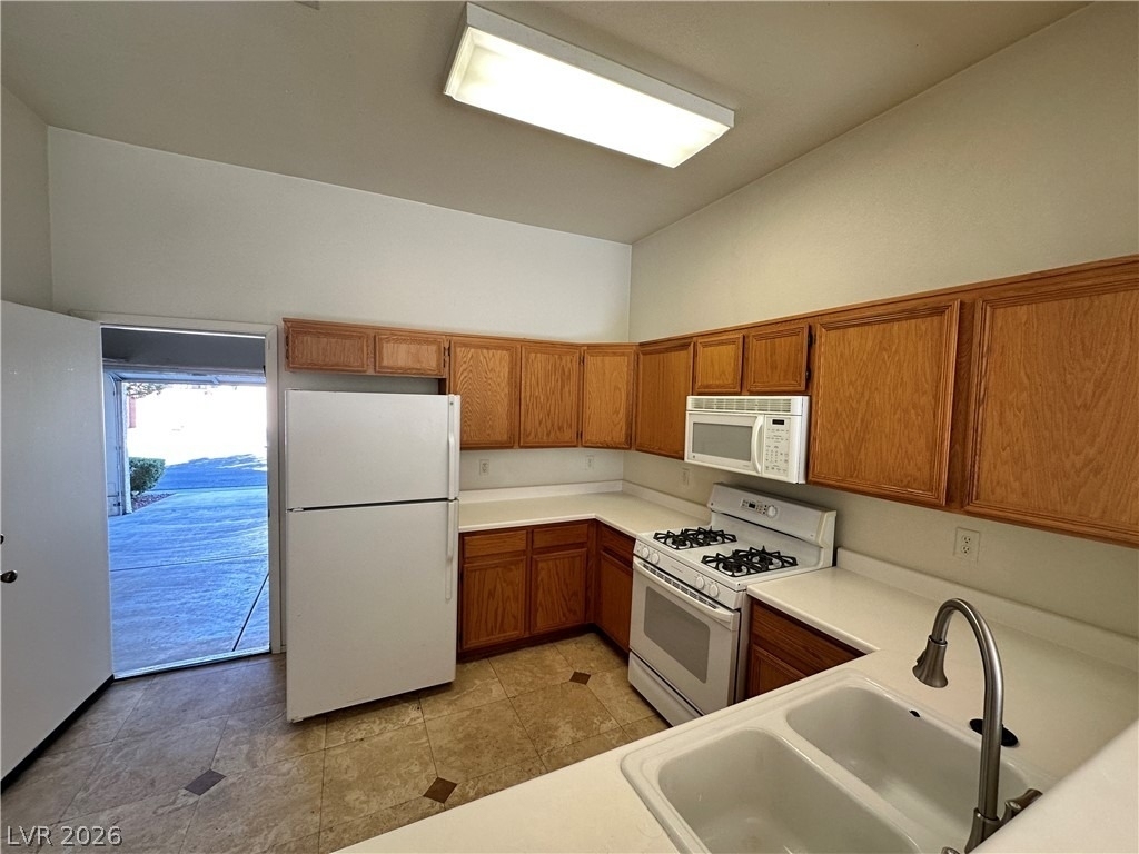 9044 Kimo Street - Photo 11