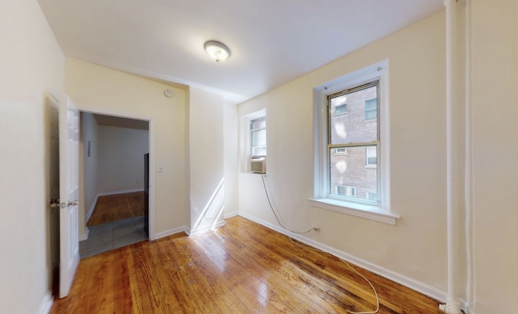 140 West 71st Street,NY,NY 10023 - Photo 2