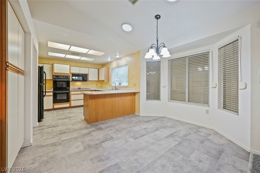 3009 Linkview Drive - Photo 12