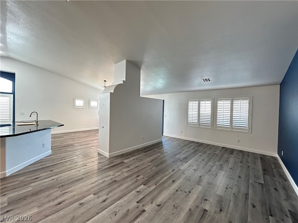 218 Black Eagle Avenue - Photo 2