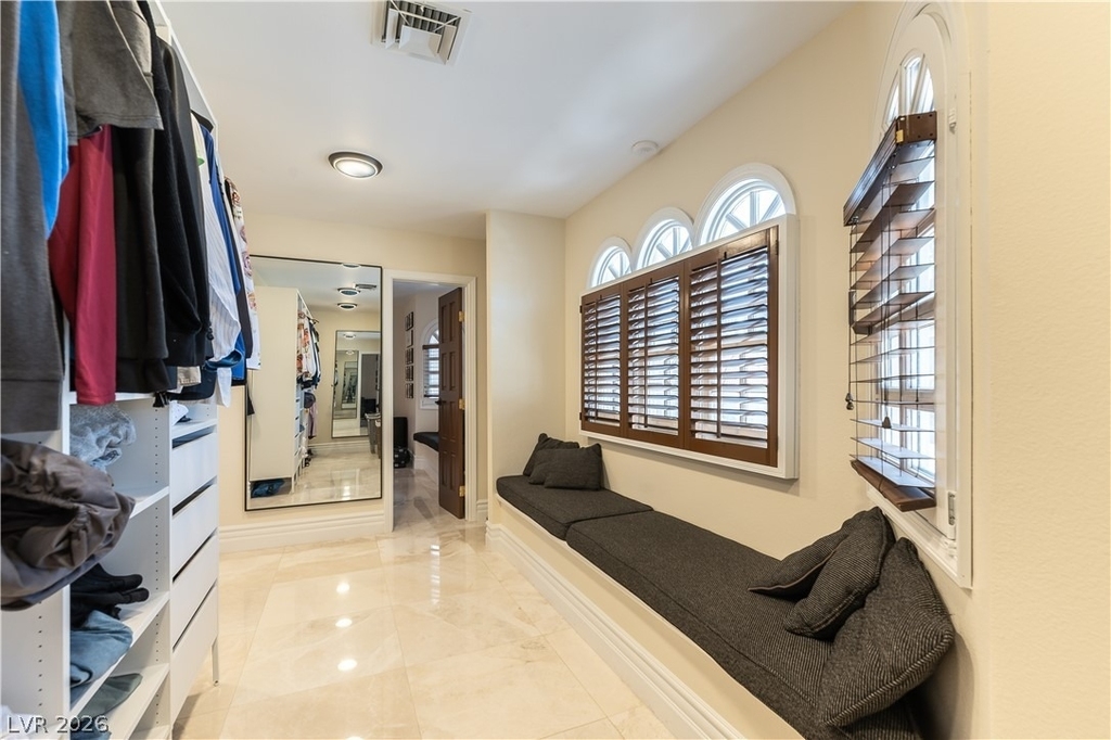 2845 Queens Courtyard Drive - Photo 20