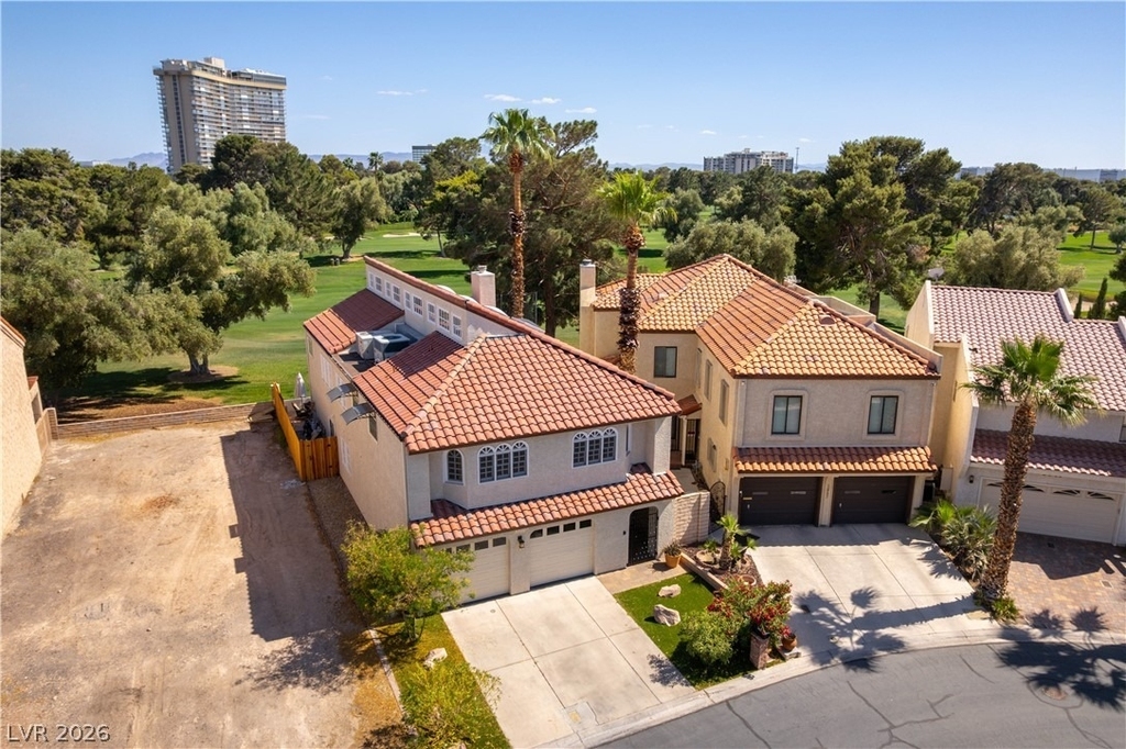 2845 Queens Courtyard Drive - Photo 37