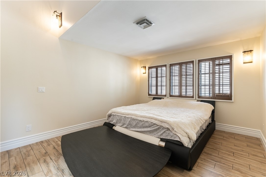2845 Queens Courtyard Drive - Photo 21