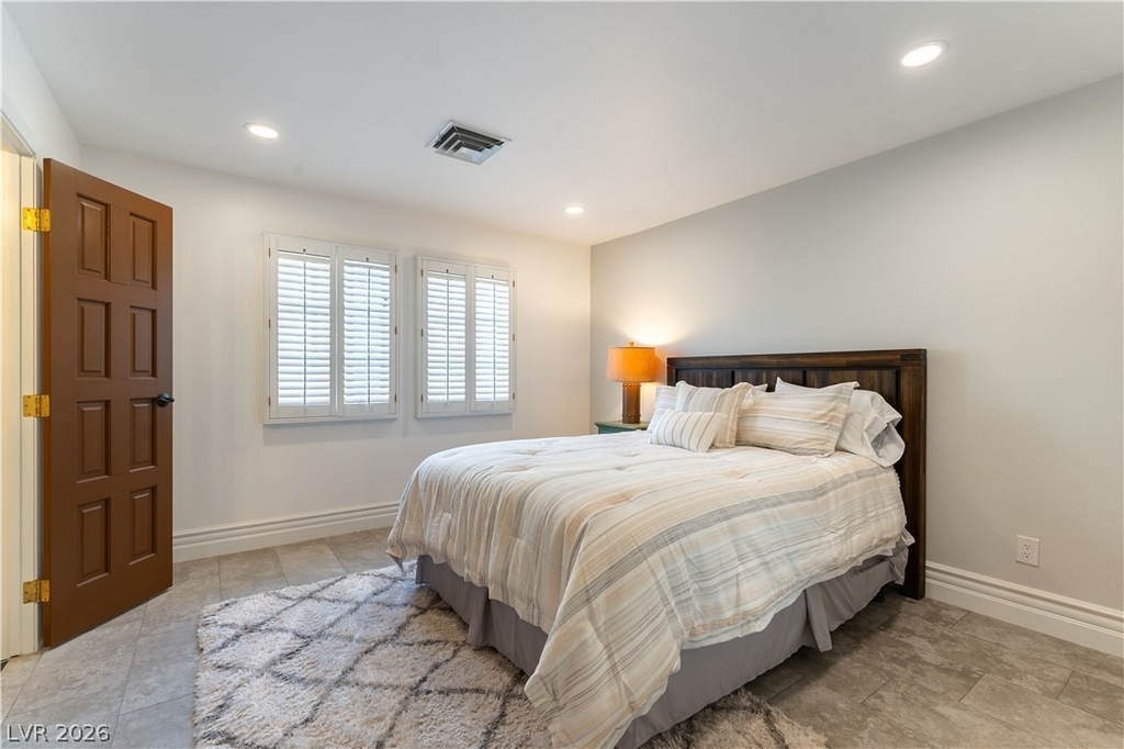2845 Queens Courtyard Drive - Photo 29