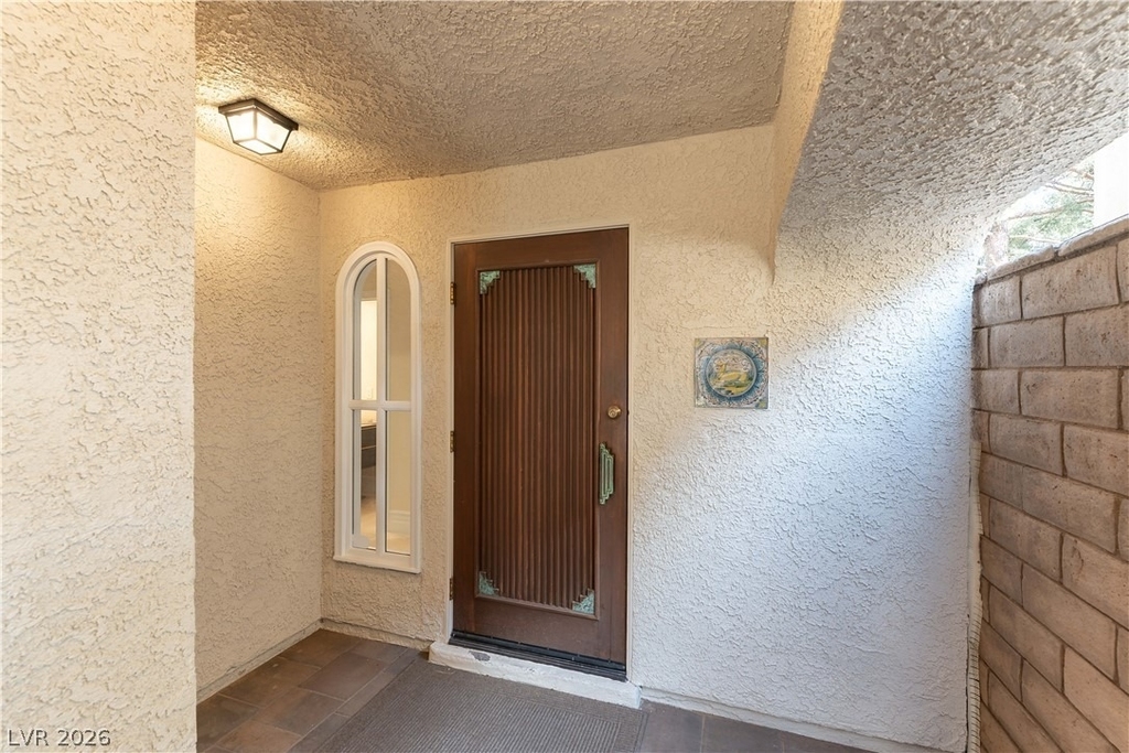 2845 Queens Courtyard Drive - Photo 2