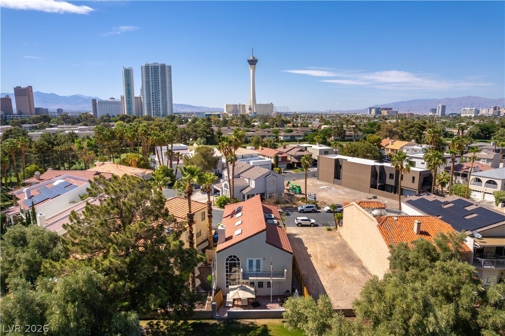 2845 Queens Courtyard Drive - Photo 38