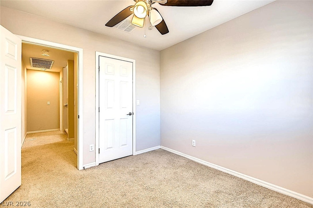 8117 Ancient Oaks Avenue - Photo 17