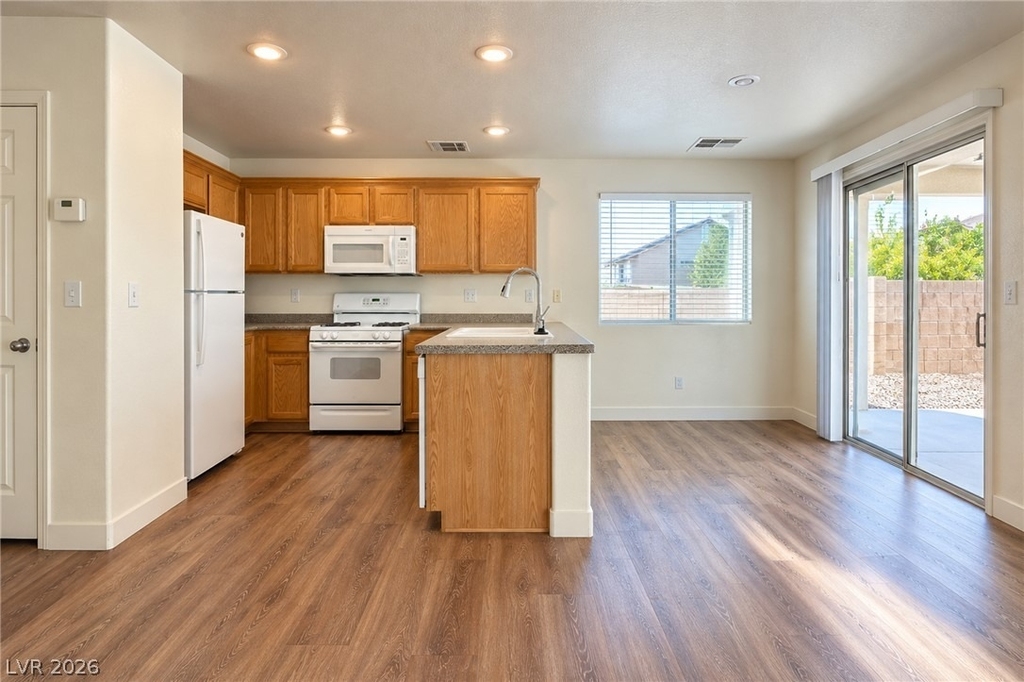 11970 Giles Street - Photo 7
