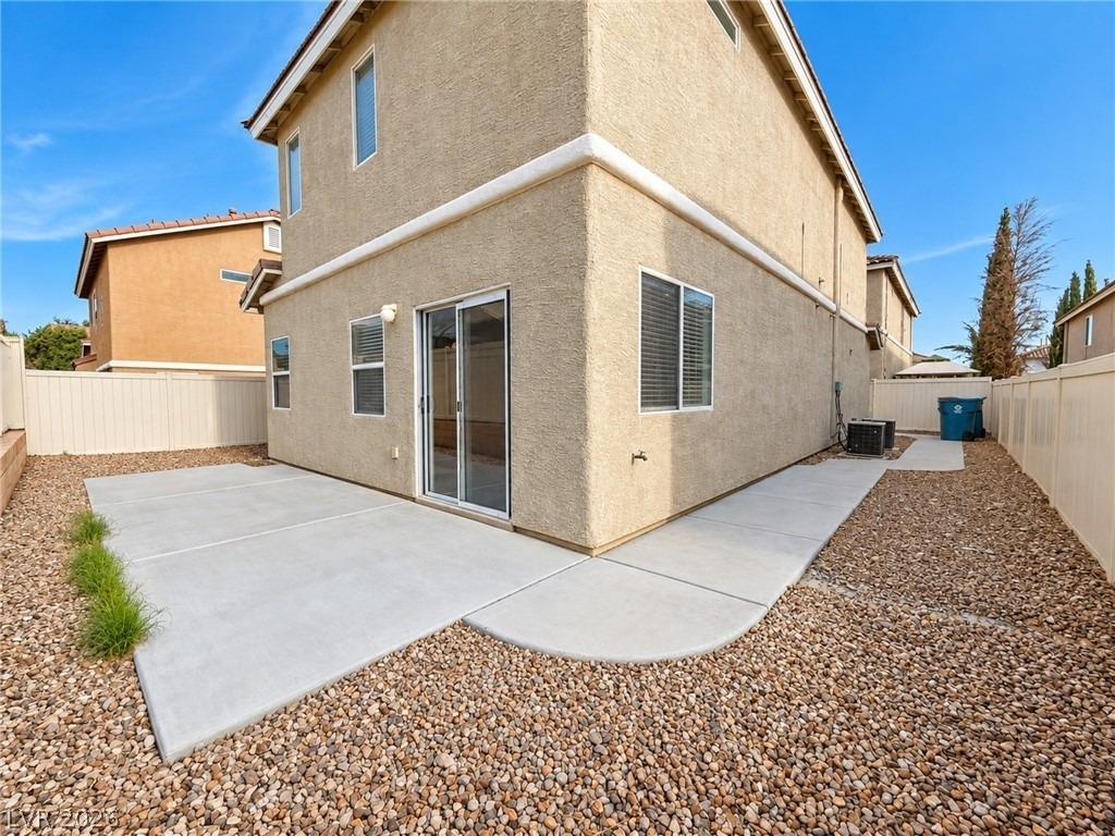 11970 Giles Street - Photo 10