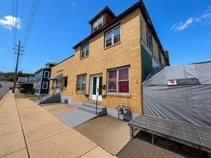 1007 Pine Street - Photo 0