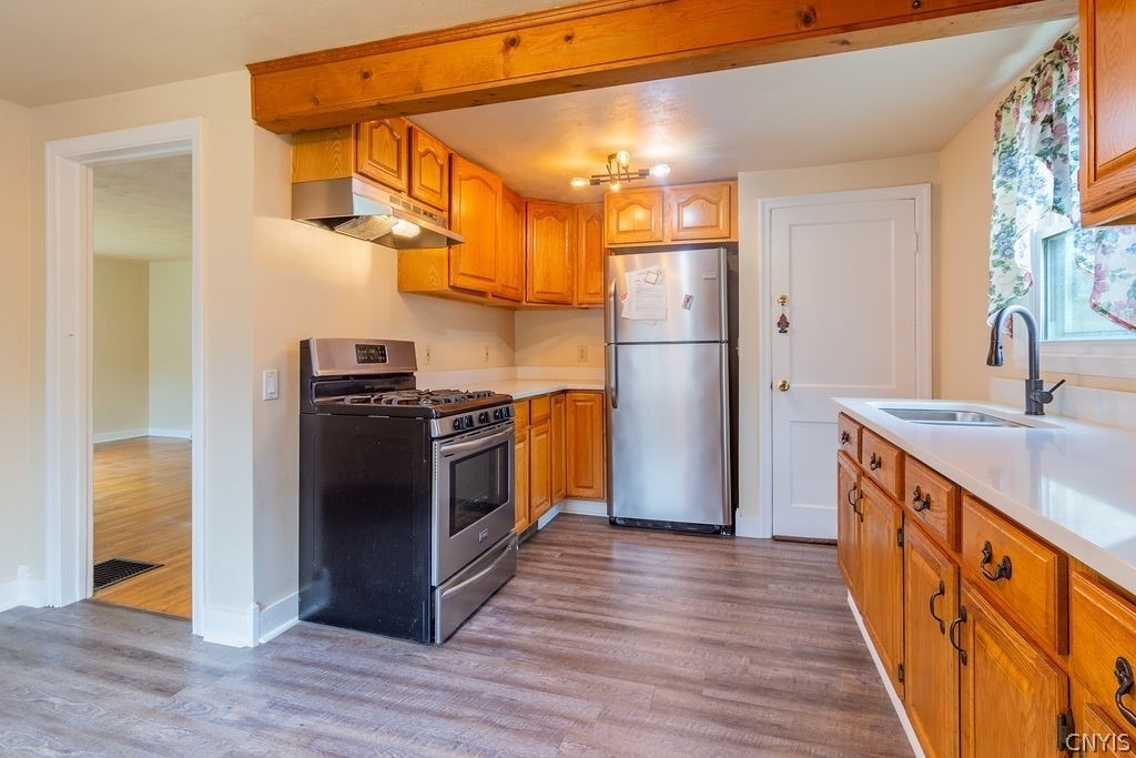 104 Van Mara Drive - Photo 5