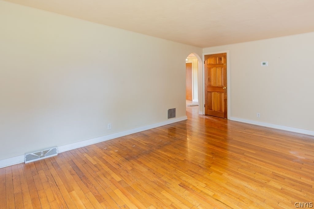 104 Van Mara Drive - Photo 3