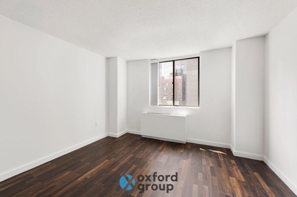 E 33rd St. - Photo 3