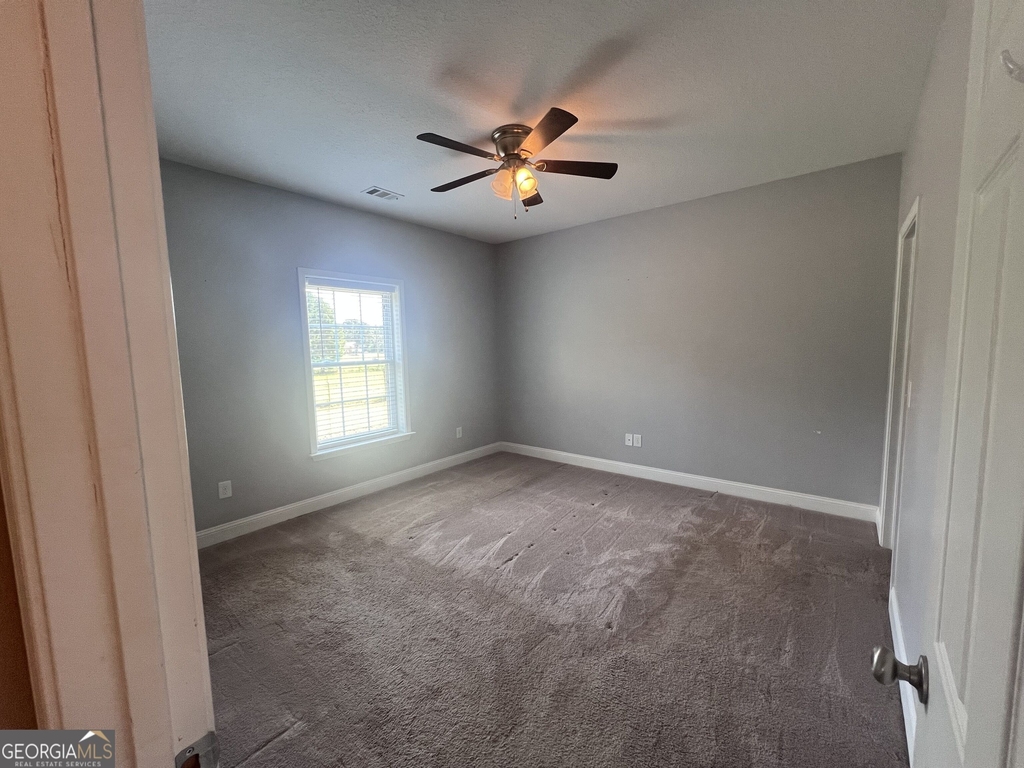 135 Hunt Road - Photo 22