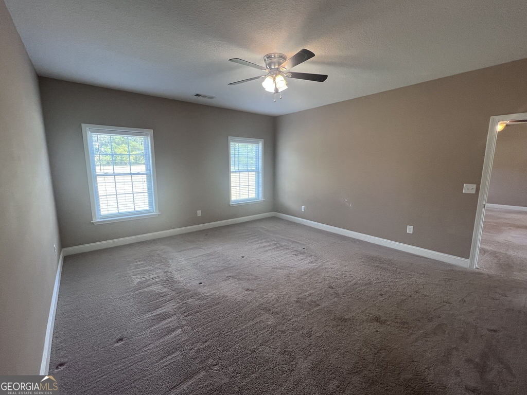 135 Hunt Road - Photo 13