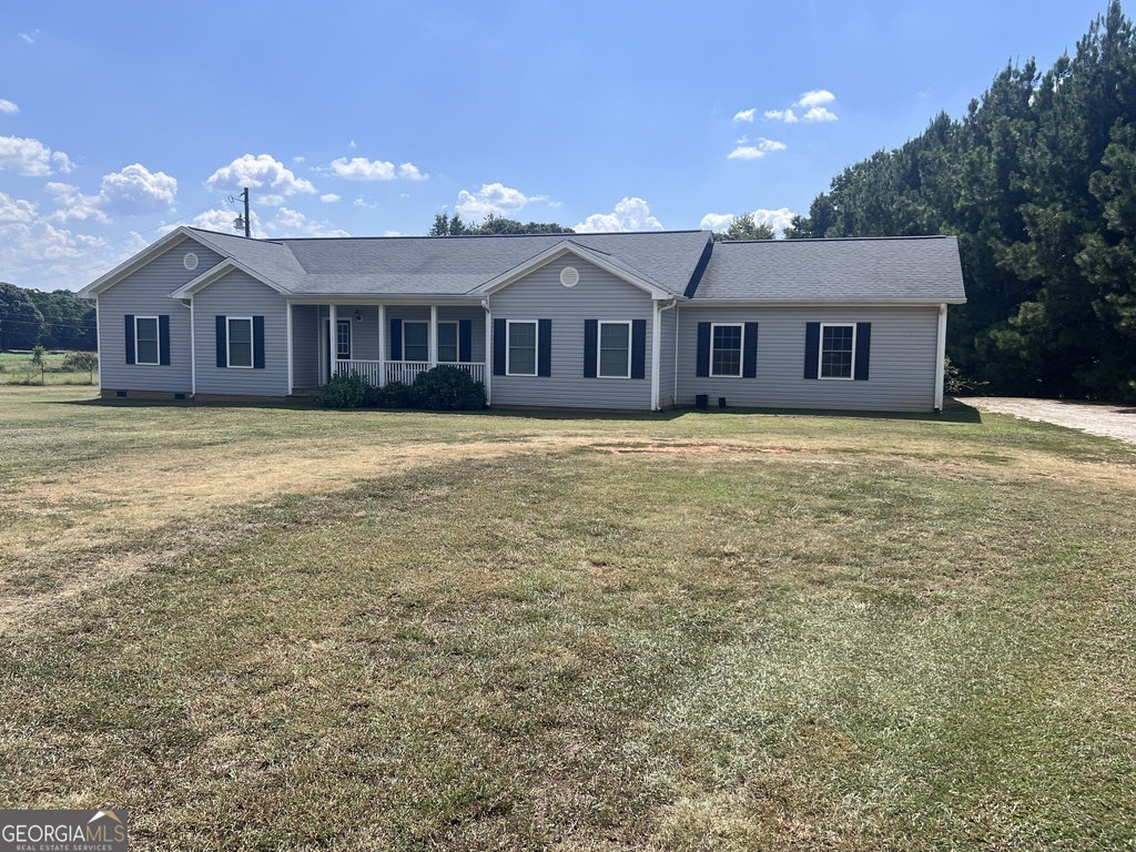 135 Hunt Road - Photo 0