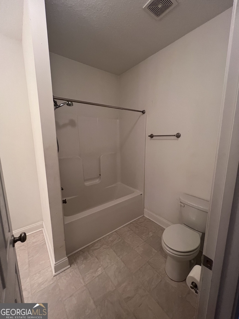 135 Hunt Road - Photo 20