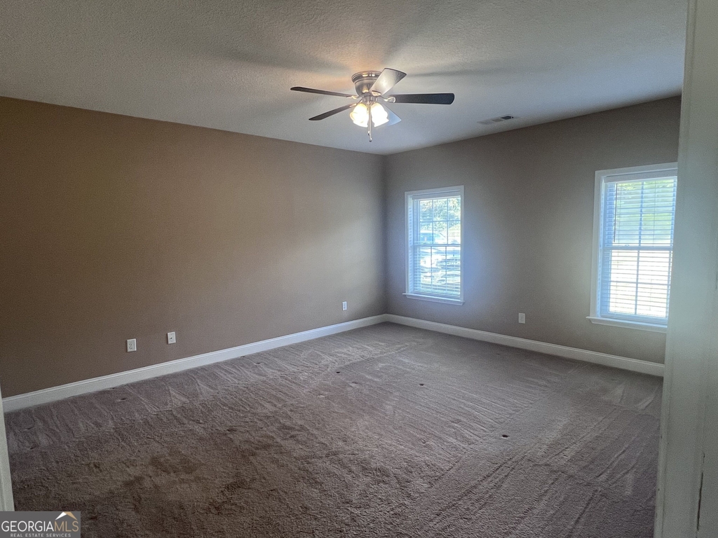135 Hunt Road - Photo 12