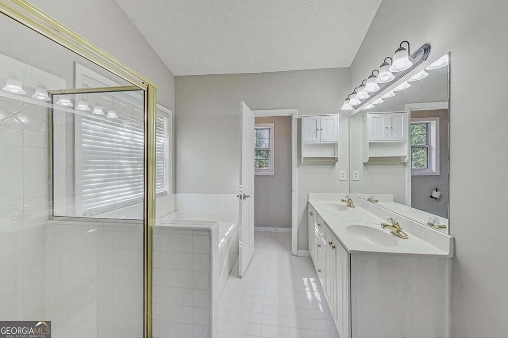 326 Canterbury Plac Drive - Photo 26