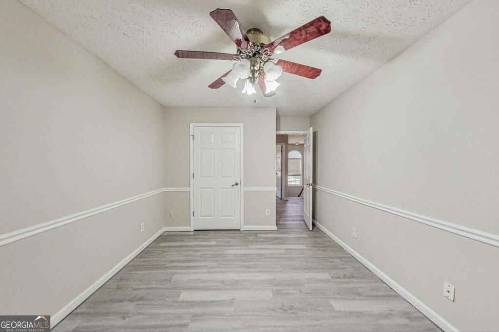 326 Canterbury Plac Drive - Photo 33
