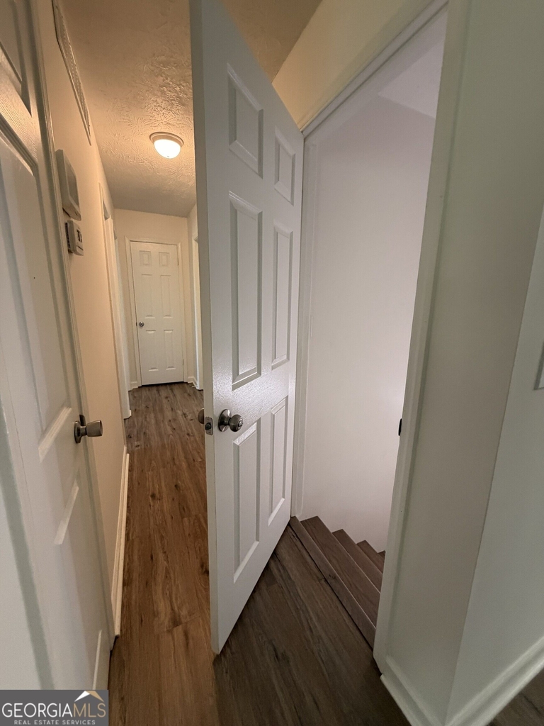 640 Valerie Circle - Photo 24