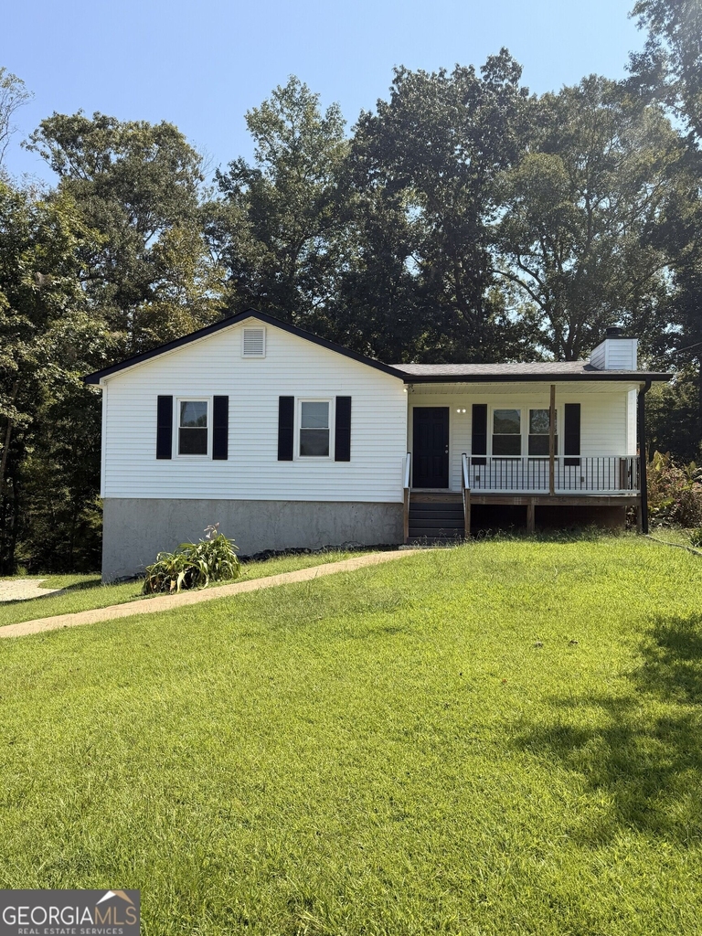 640 Valerie Circle - Photo 0