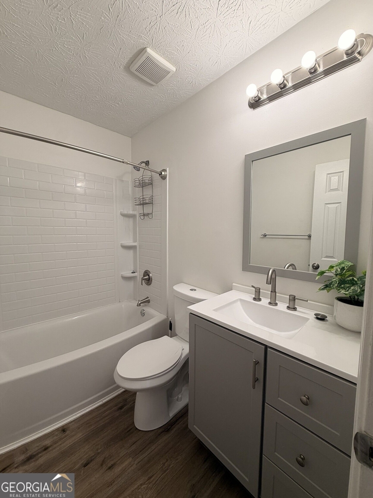 640 Valerie Circle - Photo 23