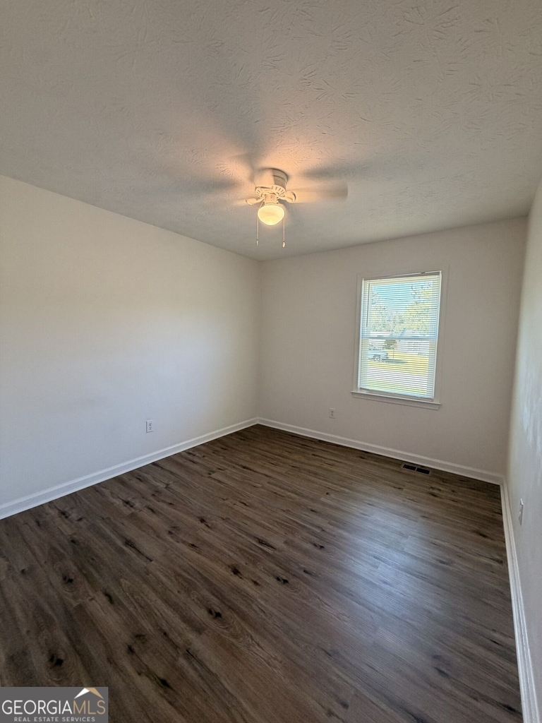640 Valerie Circle - Photo 19