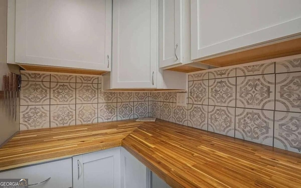 1235 Riverside Drive - Photo 13