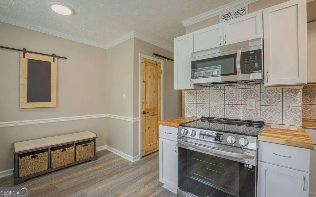 1235 Riverside Drive - Photo 15