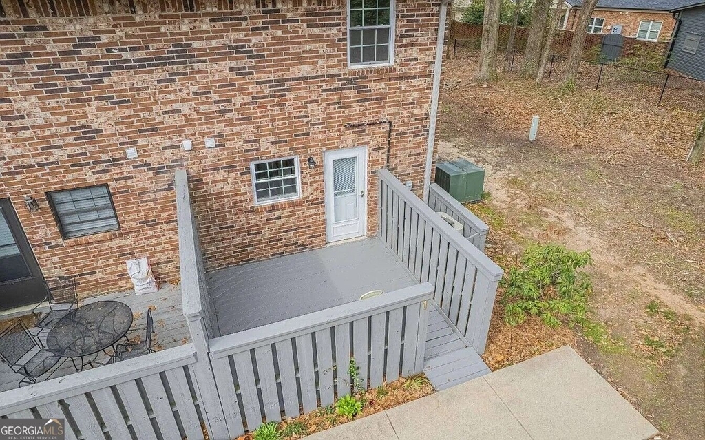 1235 Riverside Drive - Photo 34