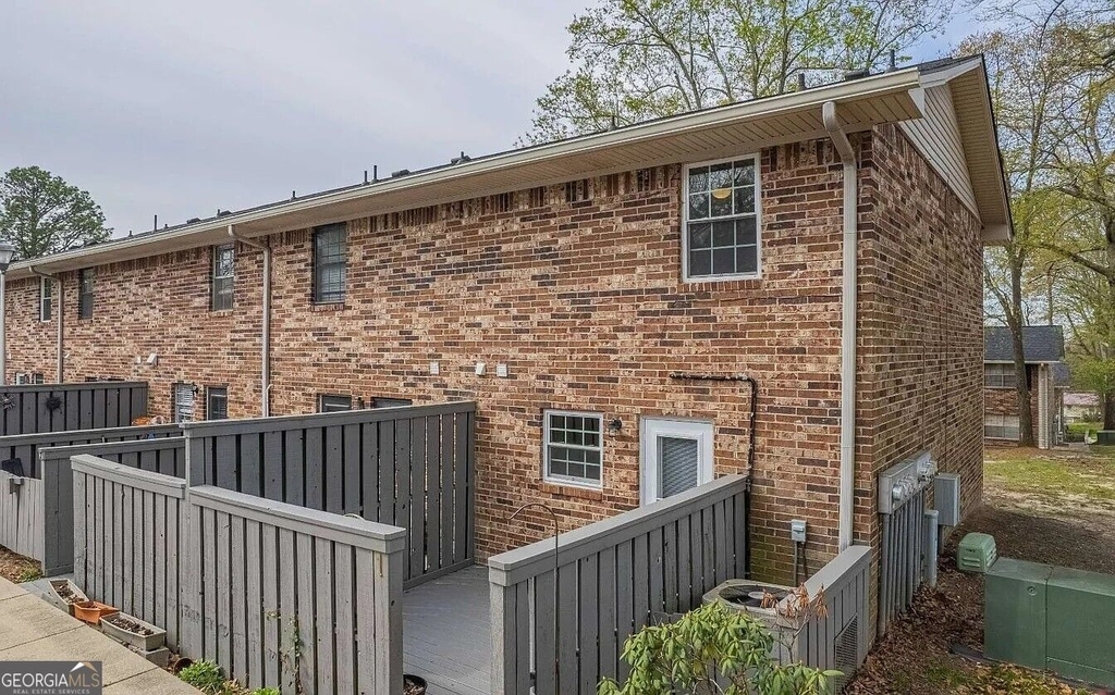 1235 Riverside Drive - Photo 35