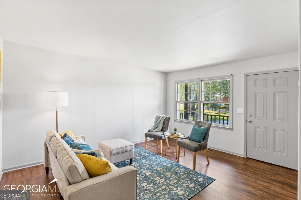 471 Moore - Photo 2