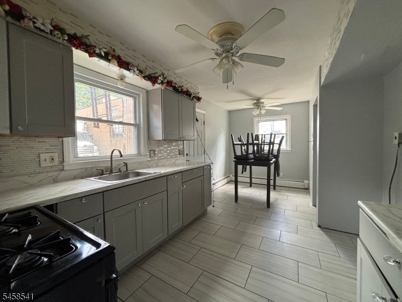 319 E 1st Ave - Photo 4