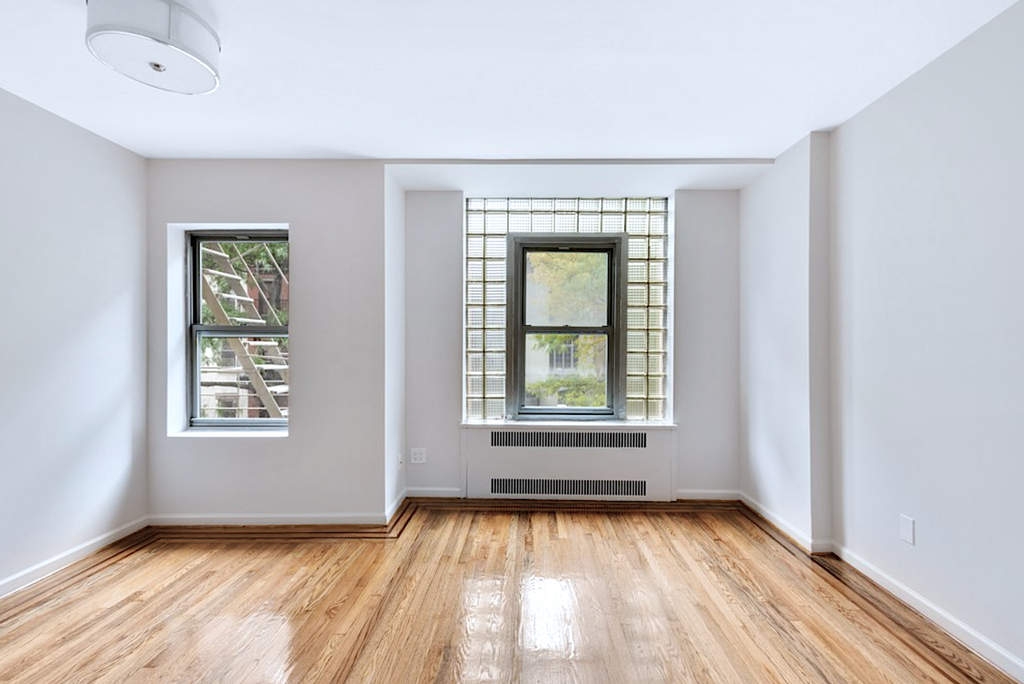East 31st Street - Photo 2