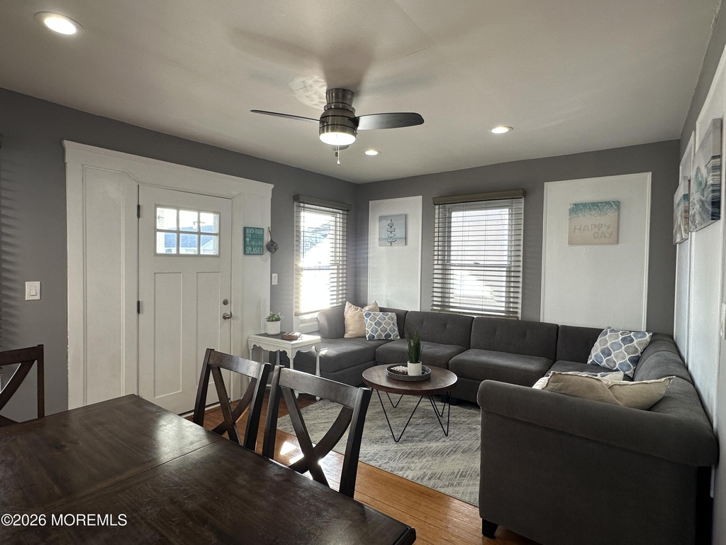 208 15th Avenue - Photo 4