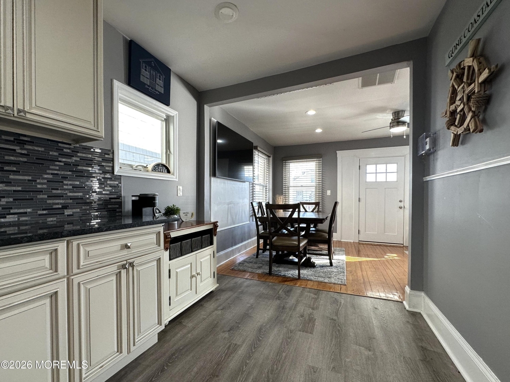 208 15th Avenue - Photo 17