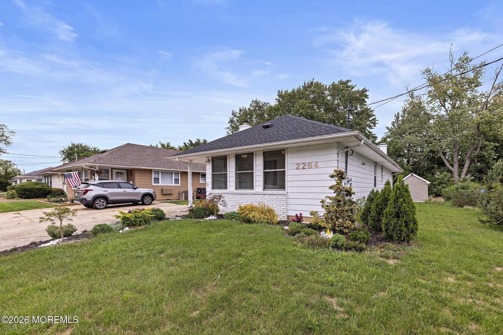 2264 Hovsons Boulevard - Photo 2